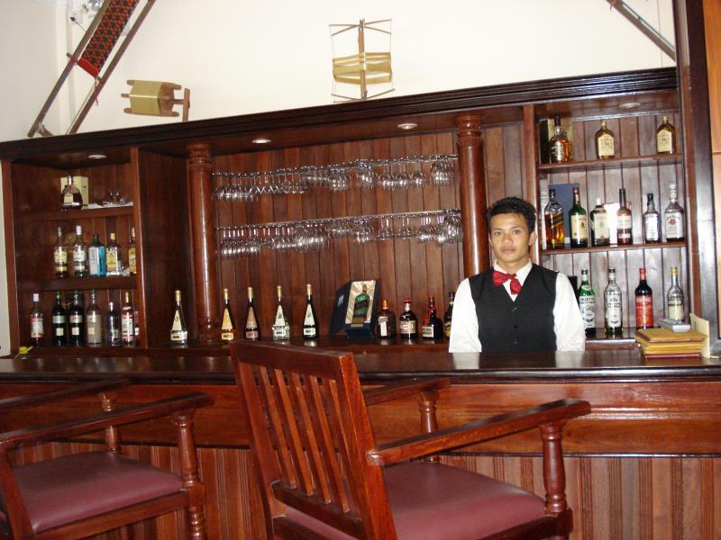 Apsara Holiday Hotel سيام ريب المطعم الصورة